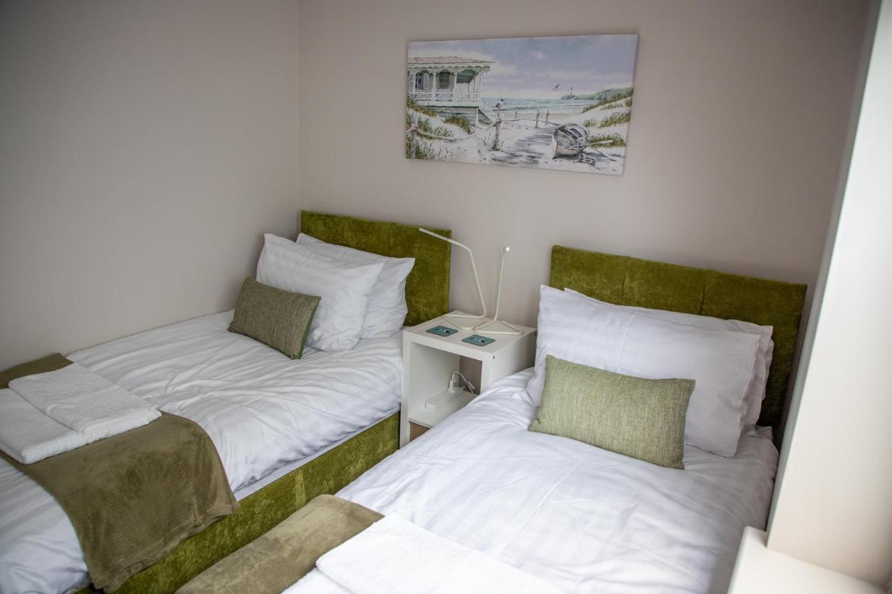 Wave Stays - Ground Floor Apartment - Outside Seating Area Cleveleys Εξωτερικό φωτογραφία