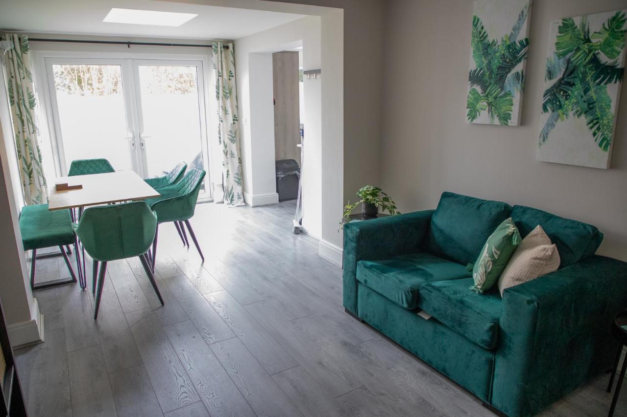 Wave Stays - Ground Floor Apartment - Outside Seating Area Cleveleys Εξωτερικό φωτογραφία
