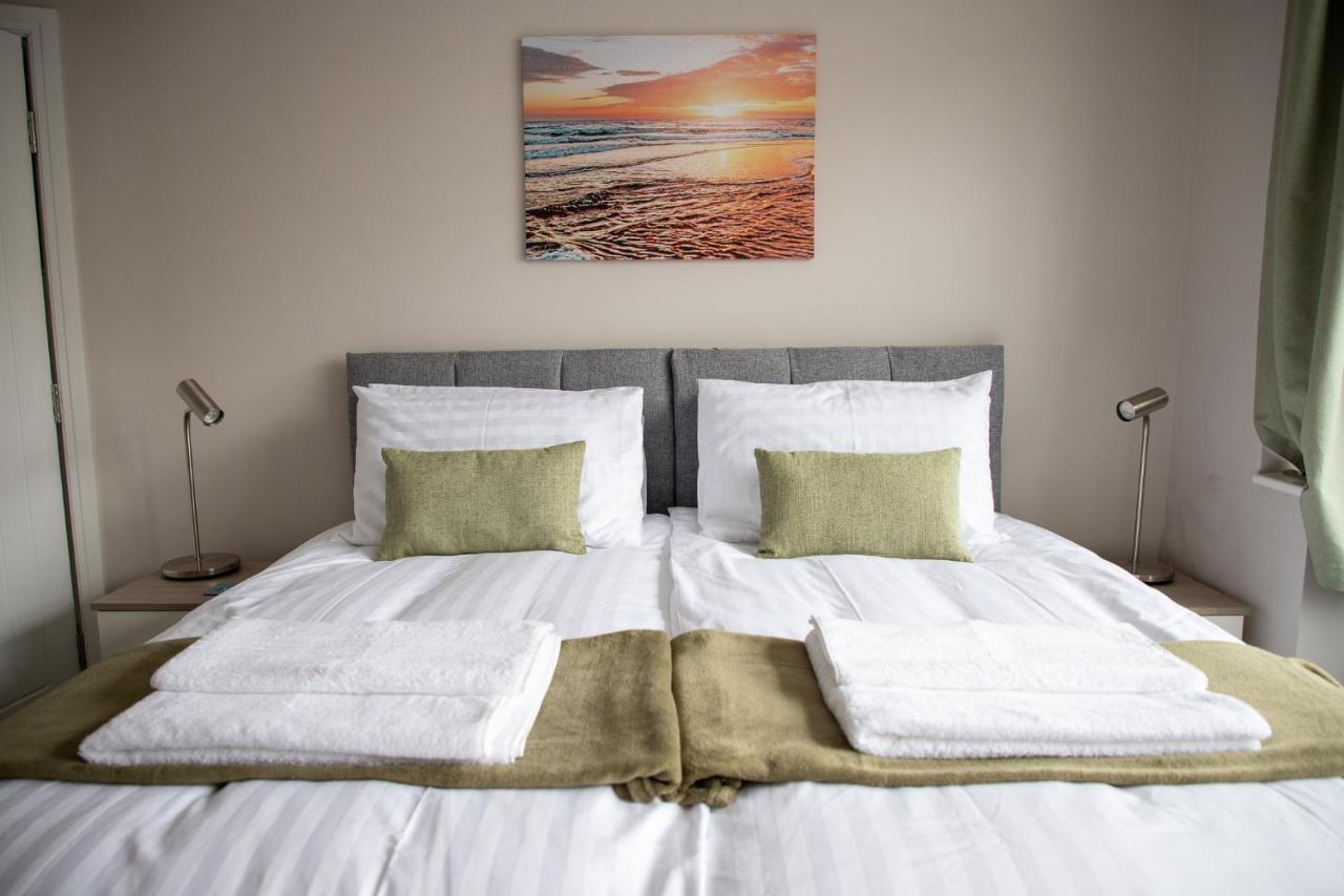 Wave Stays - Ground Floor Apartment - Outside Seating Area Cleveleys Εξωτερικό φωτογραφία